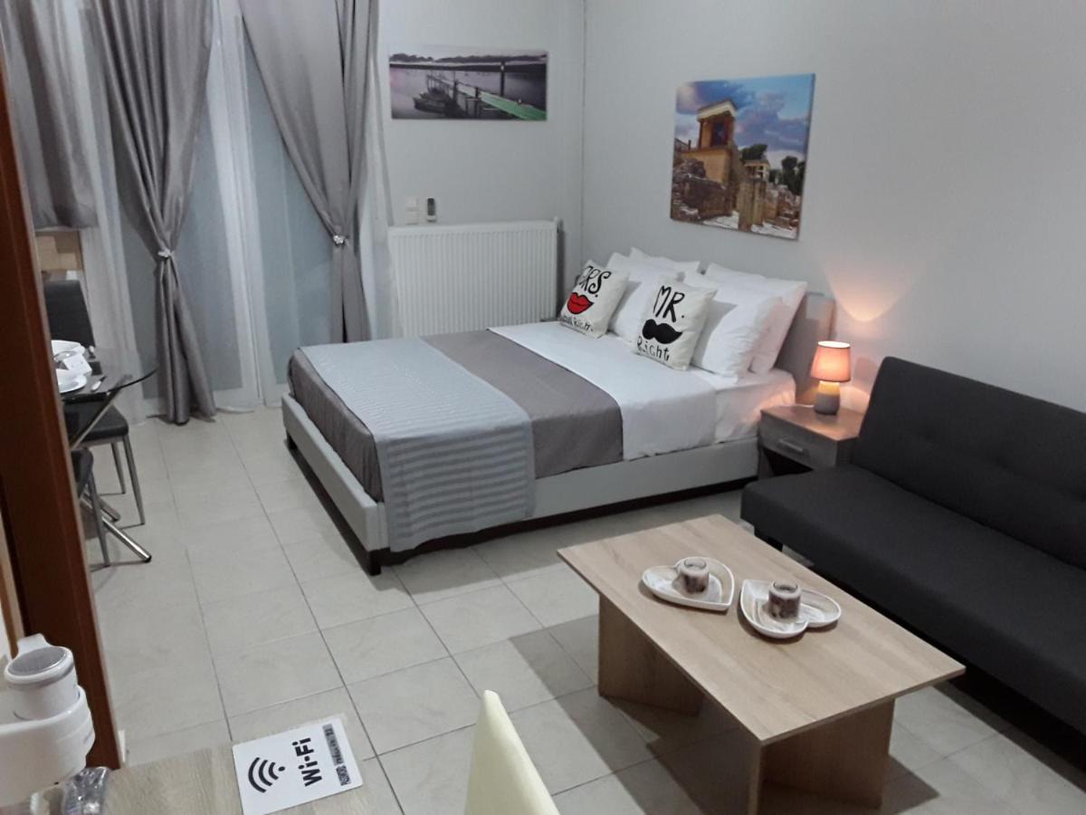 Ierapetra Suites & Studios Extérieur photo