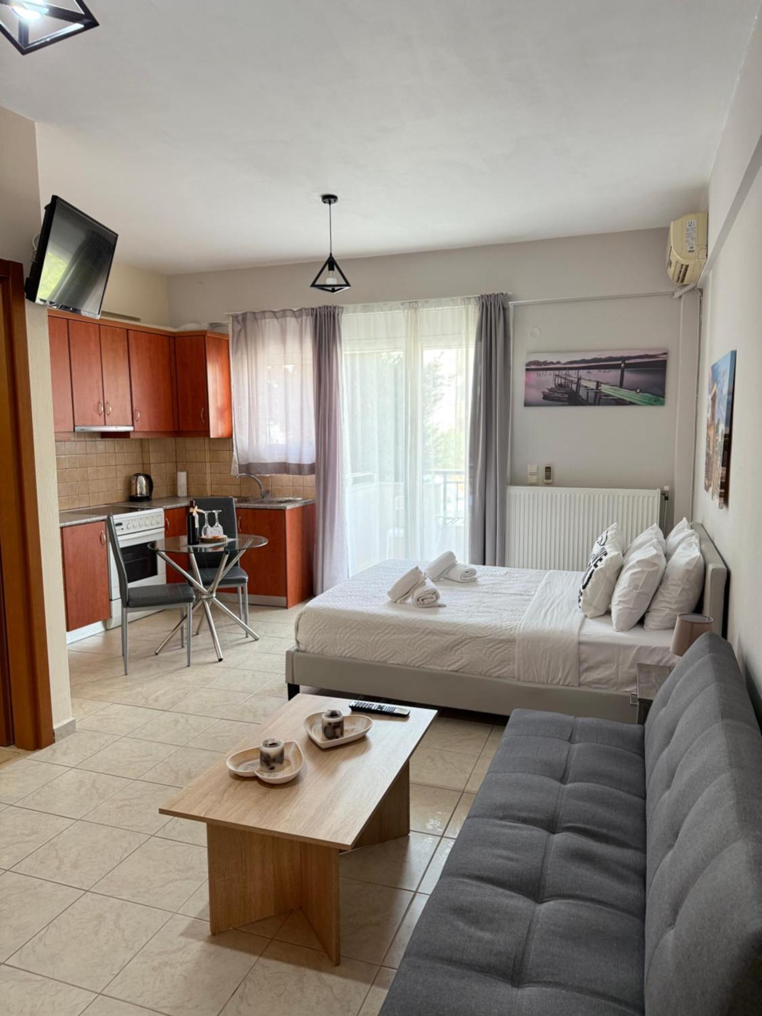 Ierapetra Suites & Studios Extérieur photo